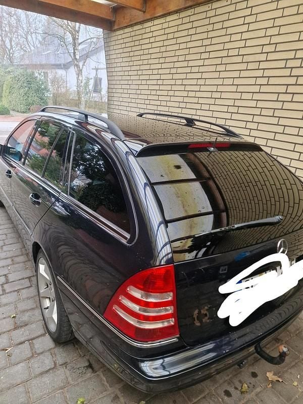 Gebraucht Mercedes C320 226 PS (166 kW) 2005 Schwarz Kombi