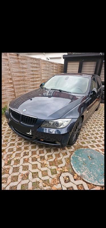 Gebraucht BMW 330 231 PS (169 kW) 2006 Blau Kombi