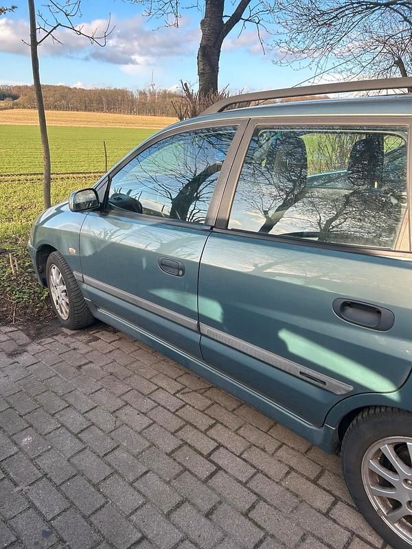 Gebraucht Mitsubishi Space Star 2001 Andere farben Van / Kleinbus