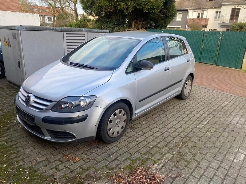 Silber Gebraucht 2006 VW Golf Plus Cross Van / Kleinbus | 2.200 € (Superpreis) - Bild 1/4