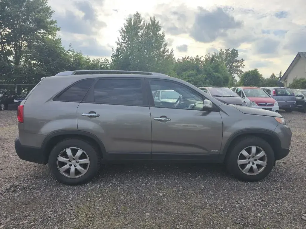 Gebraucht Kia Sorento Vision 197 PS (144 kW) 2011 Silber SUV