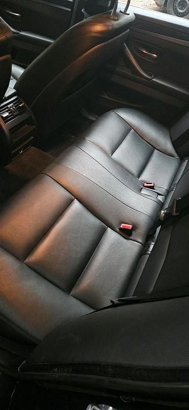 Gebraucht BMW 518 136 PS (100 kW) 2015 Braun Limousine
