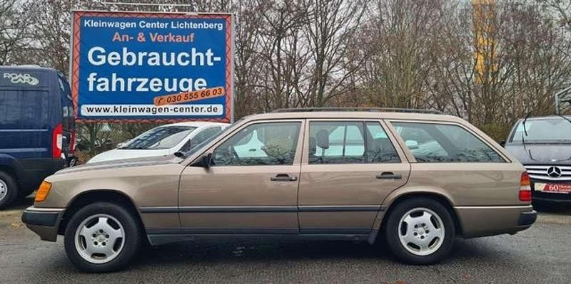 Gebraucht Mercedes E230 132 PS (97 kW) 1988 Braun Kombi