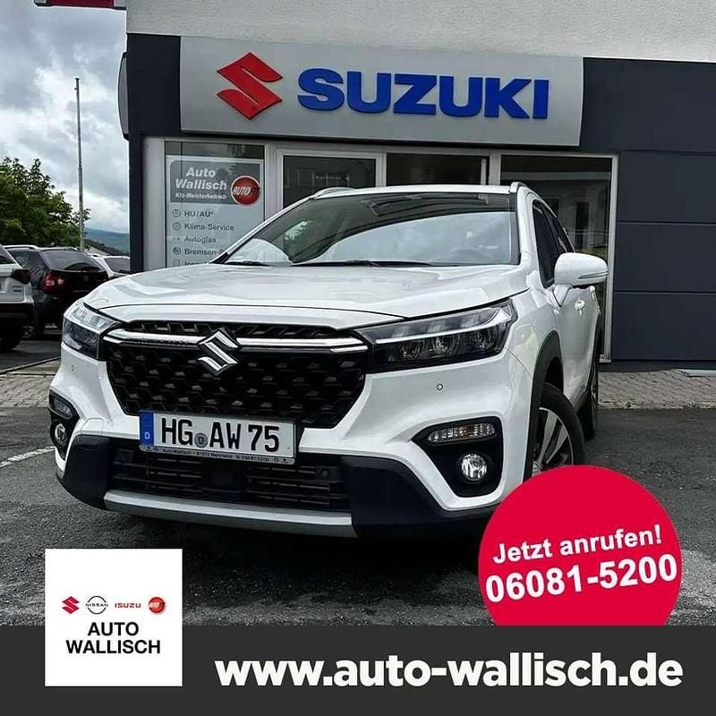Superior white Gebraucht 2023 Suzuki SX4 S-Cross Comfort+ SUV | 23.799 € (Guter Preis) - Bild 1/4