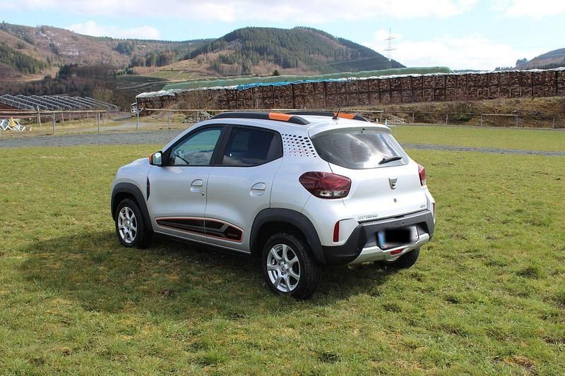 Gebraucht Dacia Spring Comfort Plus 33 kW (45 PS) 2021 Silber Kleinwagen