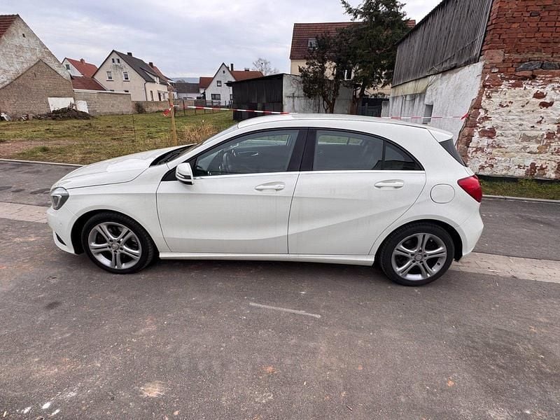 Gebraucht Mercedes A250 211 PS (155 kW) 2014 Limousine