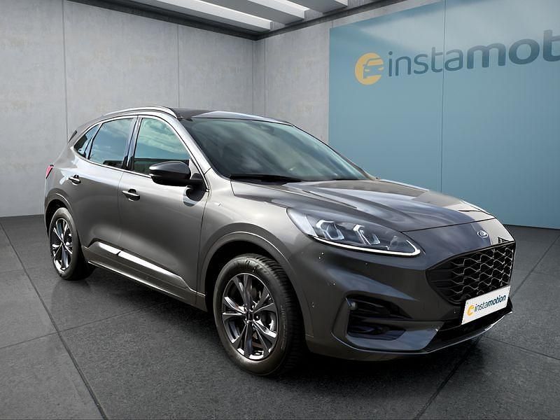 Gebraucht Ford Kuga 151 PS (111 kW) 2020 Grau SUV