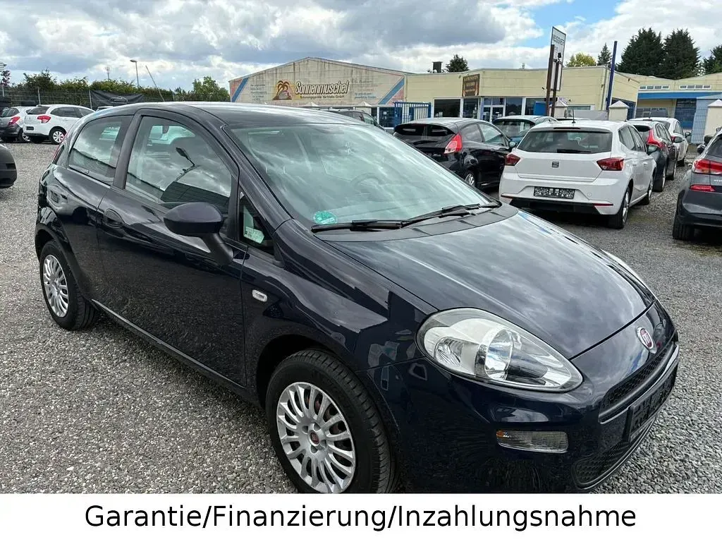 Gebraucht Fiat Punto Pop 69 PS (50 kW) 2015 Blu lancia/suggestivo/fontana Kleinwagen