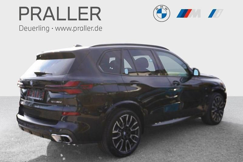 Gebraucht BMW X5 M Sport 298 PS (219 kW) 2025 Saphirschwarz SUV