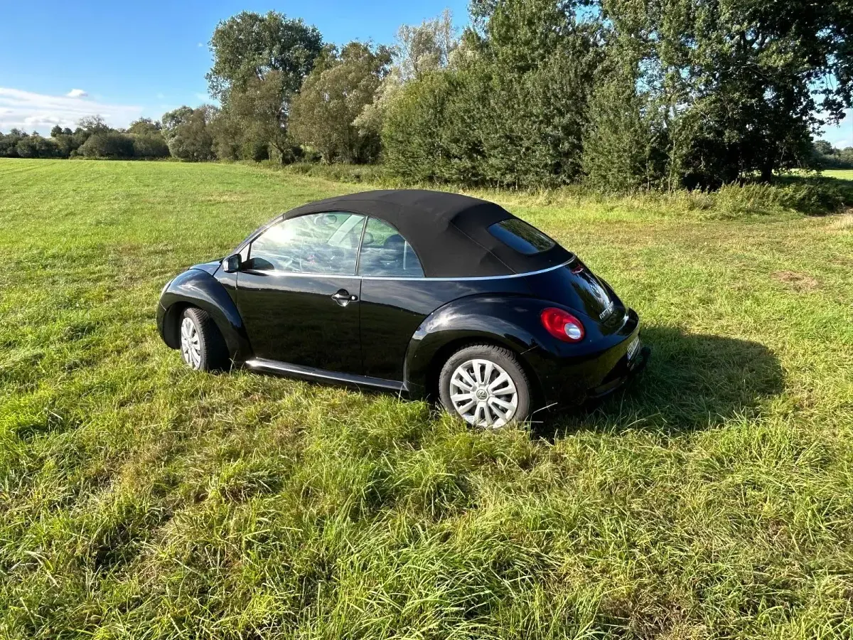Gebraucht VW New Beetle 102 PS (75 kW) 2006 Schwarz Kleinwagen