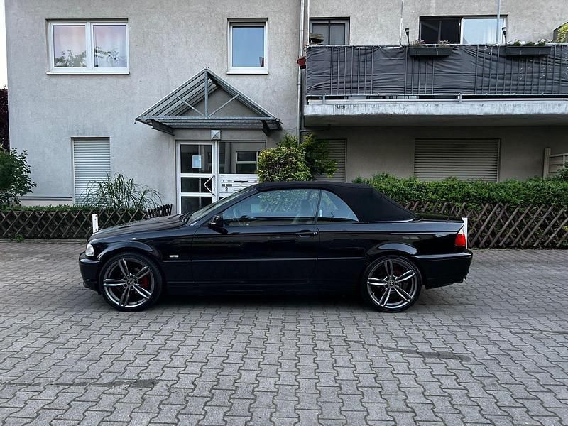 Schwarz Gebraucht 2003 BMW 318 Cabriolet Cabrio | 4.999 € (Superpreis) - Bild 1/4