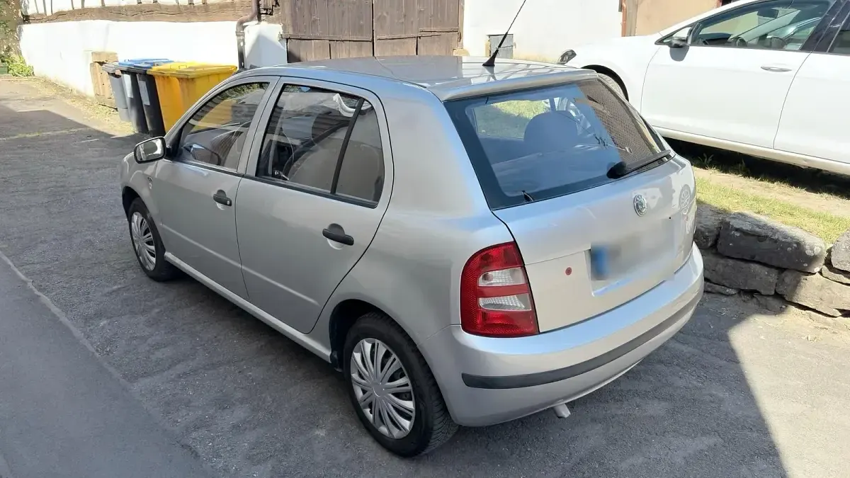 Second-hand Skoda Fabia 68 CP (50 kW) 2001 Argintiu Hatchback