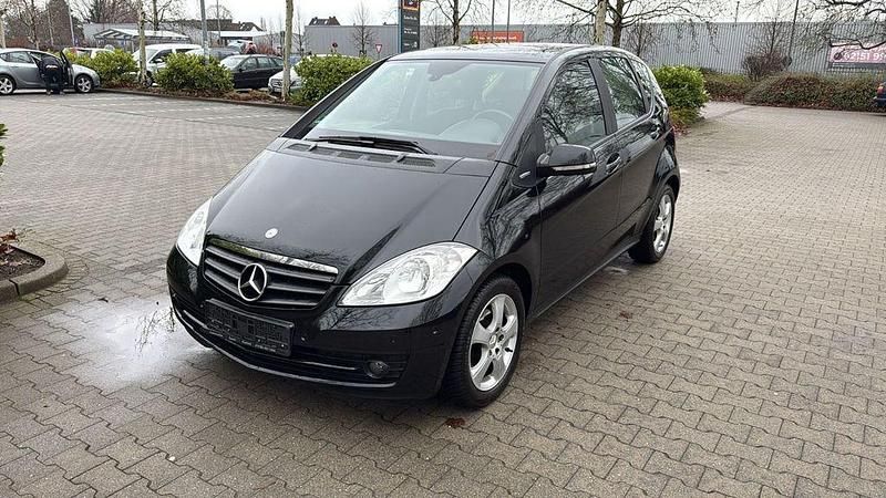 Schwarz Gebraucht 2009 Mercedes A150 Limousine | 2.999 € (Fairer Preis) - Bild 1/4