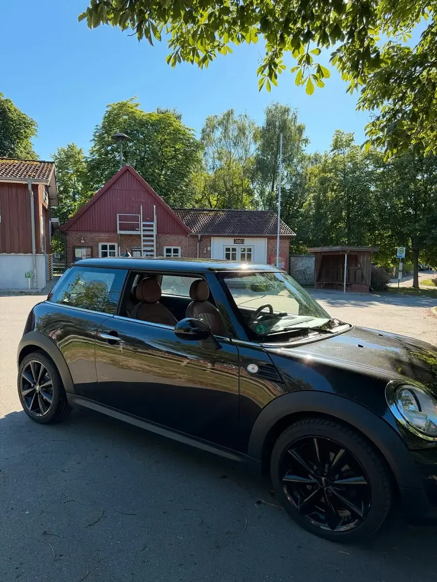 Gebraucht Mini Cooper 121 PS (88 kW) 2013 Braun Kleinwagen