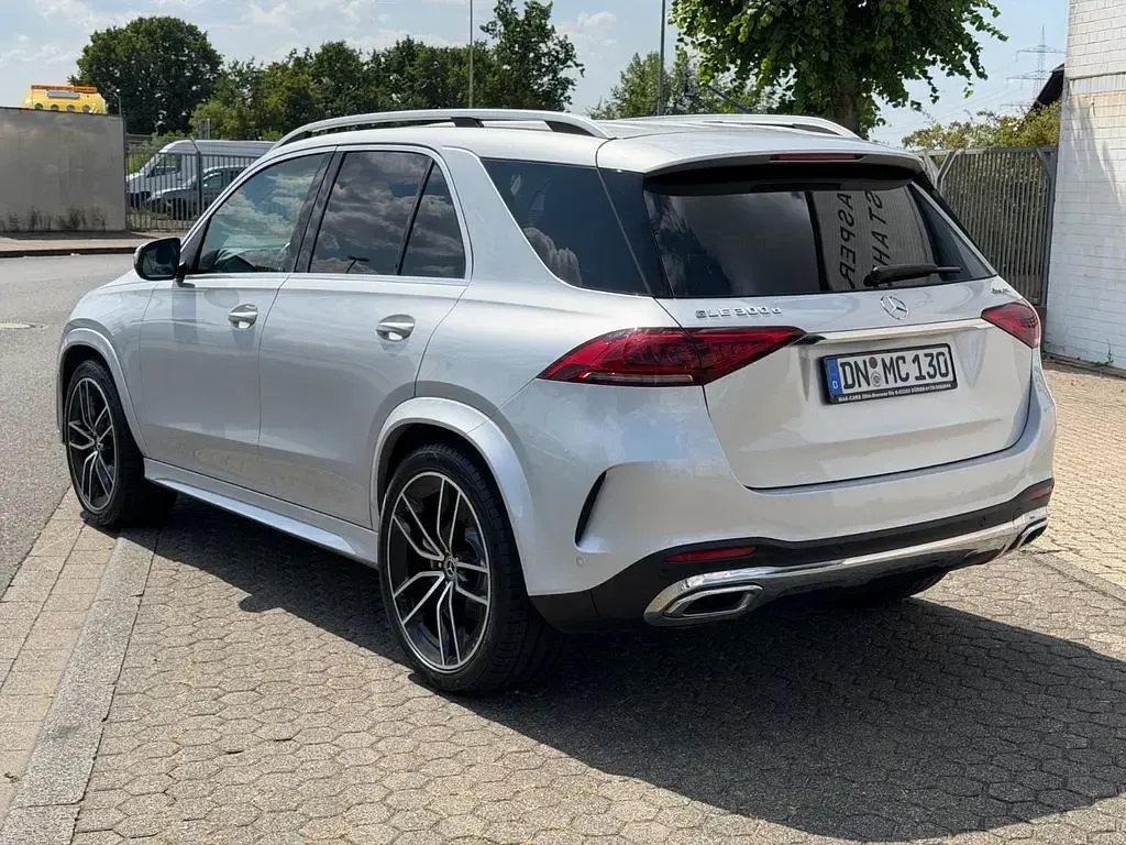 Gebraucht Mercedes GLE300 AMG line 245 PS (180 kW) 2021 Silber SUV