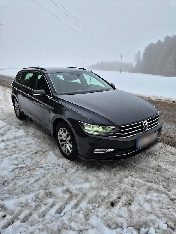 Second-hand VW Passat 150 CP (110 kW) 2019 Gri Break