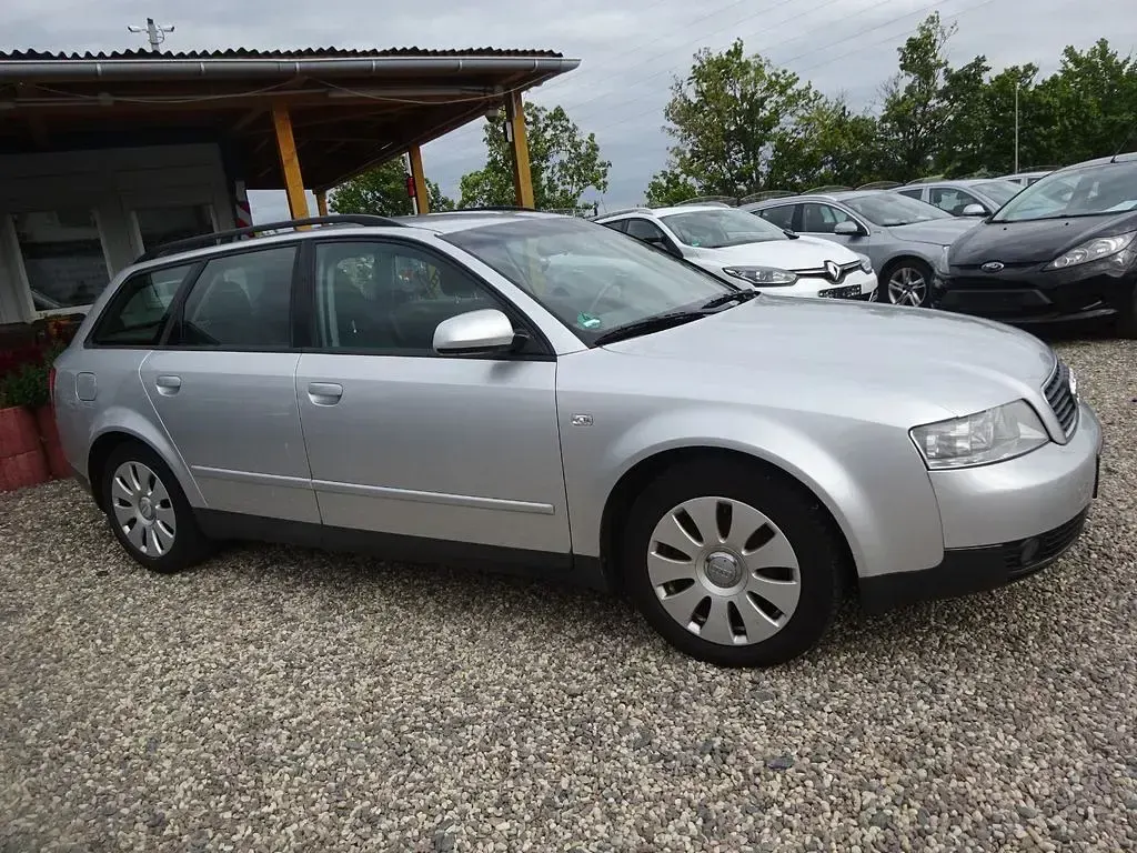 Gebraucht Audi A4 131 PS (96 kW) 2002 Silber Kombi