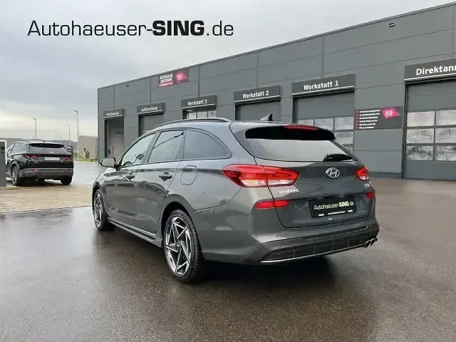 Neu Hyundai i30 N Line 140 PS (102 kW) 2025 Grau Kombi