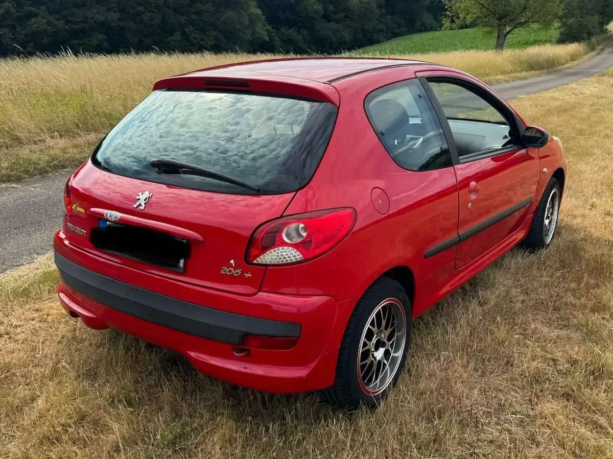 Gebraucht Peugeot 206 75 PS (55 kW) 2009 Rot Limousine