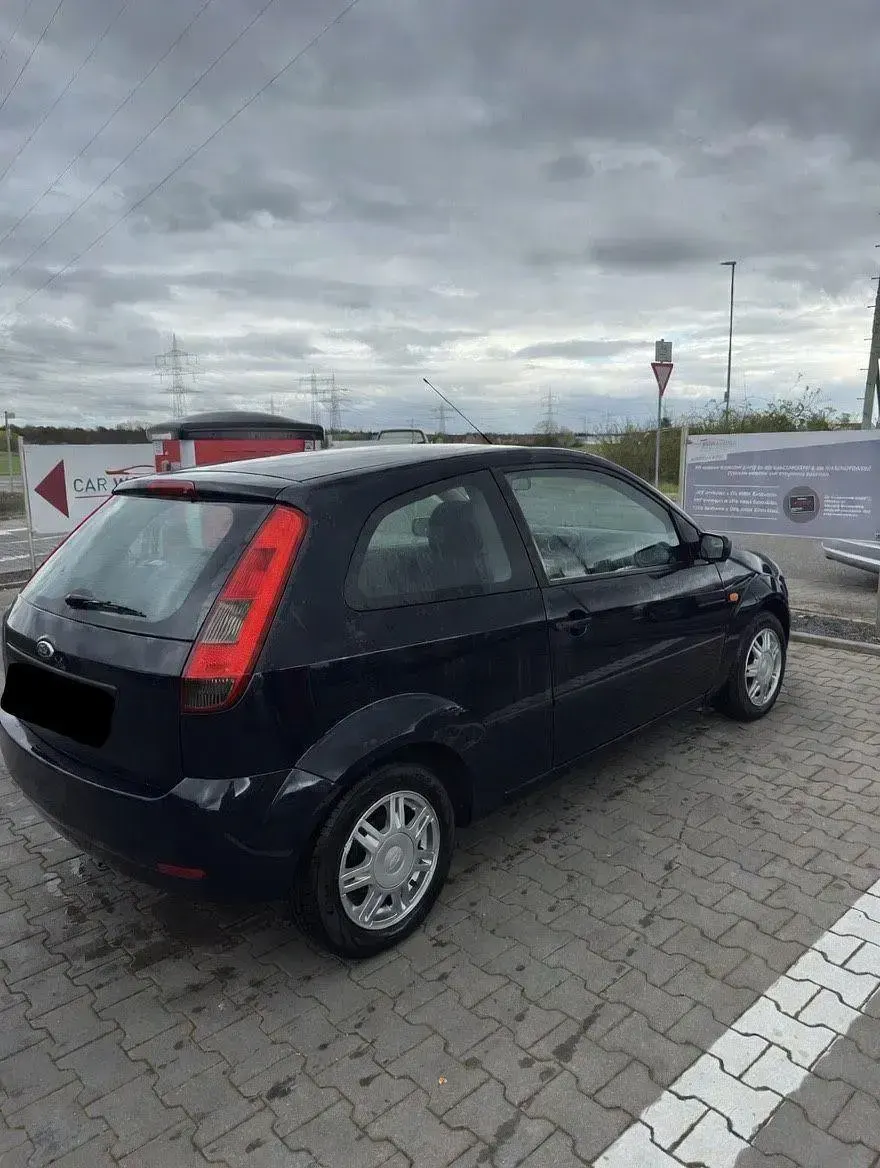 Brugt Ford Fiesta 60 HK (44 kW) 2004 Sort Hatchback