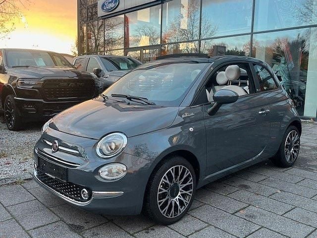 Grau Gebraucht 2022 Fiat 500 Dolcevita Coupé | 17.400 € (Teuer) - Bild 1/4