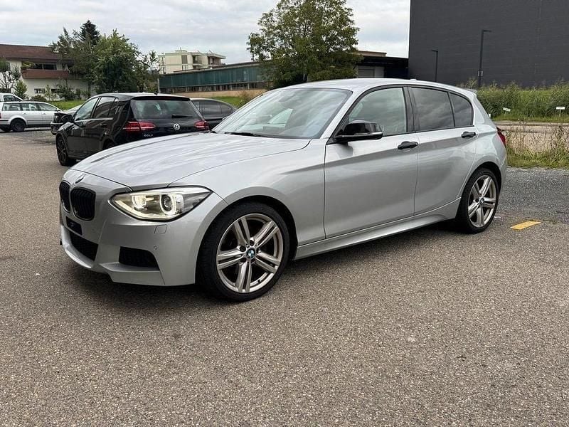 Silber Gebraucht 2013 BMW 125 Sport Line Kleinwagen | 16.500 € (Etwas zu teuer) - Bild 1/4