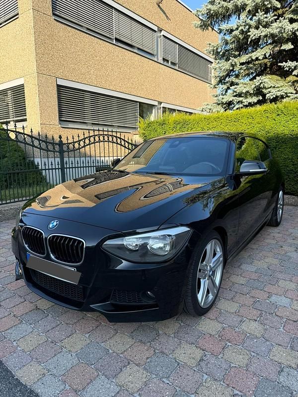 Schwarz Gebraucht 2013 BMW 118 M Sport Kleinwagen | 7.500 € (Guter Preis) - Bild 1/4