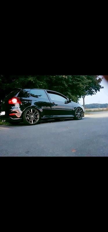 Schwarz Gebraucht 2005 VW Golf V R Coupé | 13.000 € (Fairer Preis) - Bild 1/4