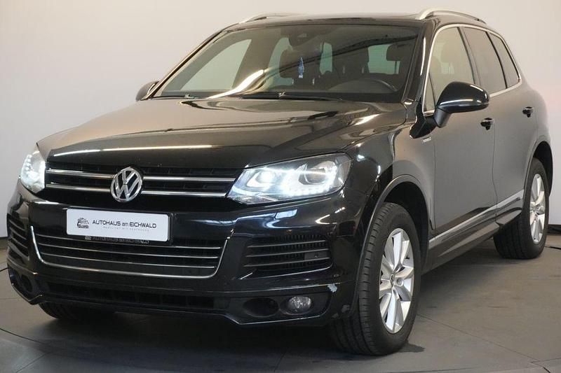 Schwarz Gebraucht 2013 VW Touareg R-line SUV | 10.990 € (Fairer Preis) - Bild 1/4