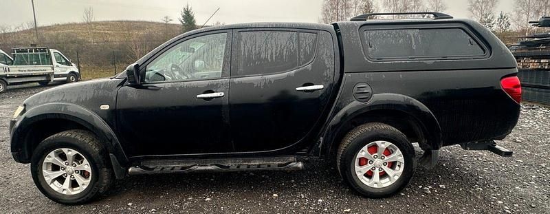 Gebraucht Mitsubishi L200 178 PS (130 kW) 2011 Schwarz Pickup