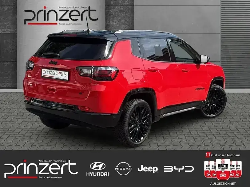 Usado Jeep Compass 131 HP (96 kW) 2023 Vermelho SUV