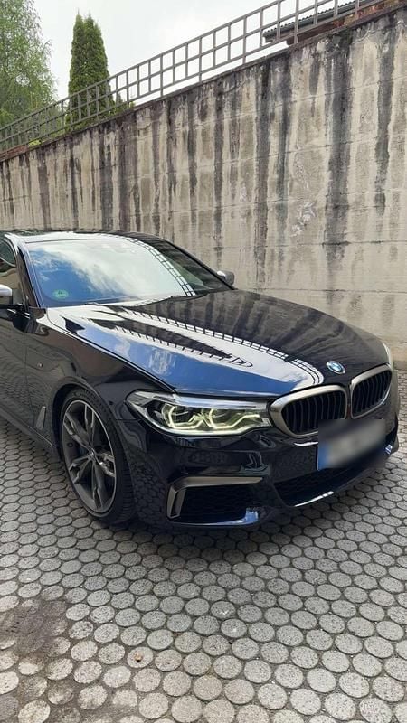 Schwarz Gebraucht 2018 BMW M550 M Sport Limousine | 29.500 € (Fairer Preis) - Bild 1/4