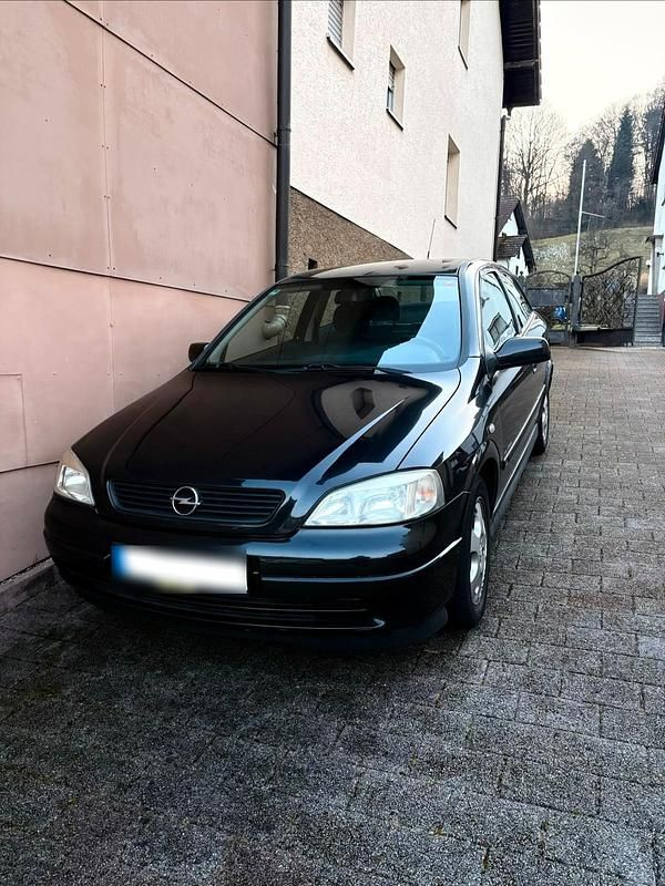 Gebraucht Opel Astra Edition 75 PS (55 kW) 2000 Schwarz Coupé