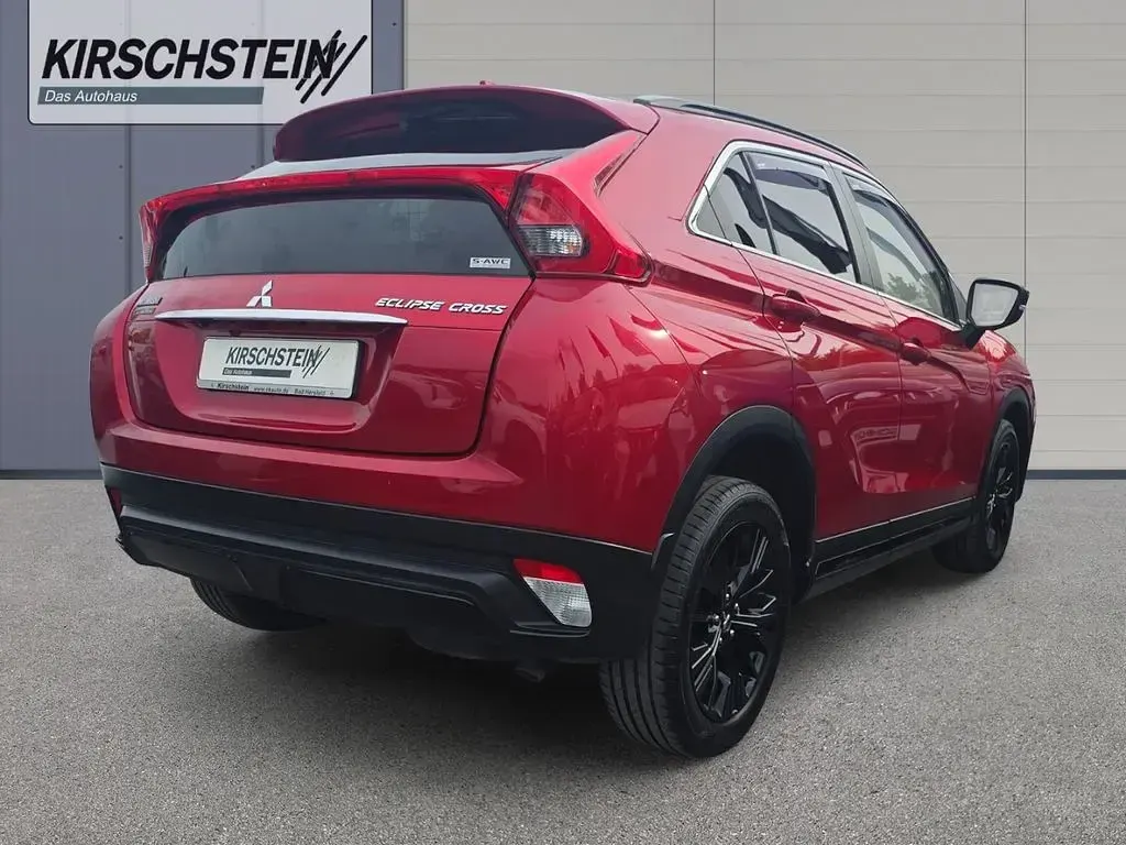 Używany Mitsubishi Eclipse Cross Active 148 KM (108 kW) 2019 Czerwony SUV