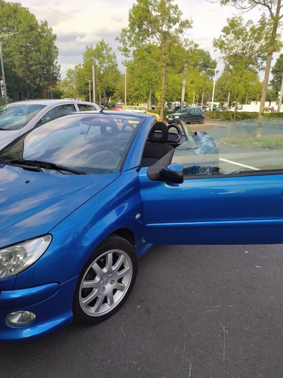 Blau Gebraucht 2003 Peugeot 206 CC Cabrio | 1.900 € (Guter Preis) - Bild 1/4