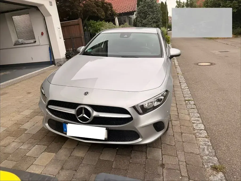 Gebraucht Mercedes A220 Business 190 PS (139 kW) 2019 Silber Limousine
