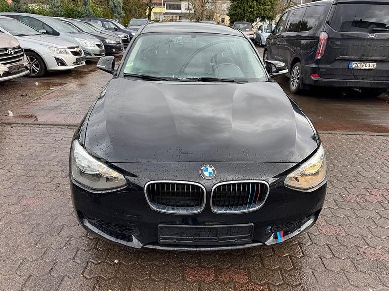 Gebraucht BMW 114 Advantage 102 PS (75 kW) 2014 Schwarz Kleinwagen