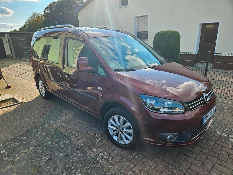 Andere farben Gebraucht 2012 VW Caddy Maxi Van / Kleinbus | 26.500 € - Bild 1/4