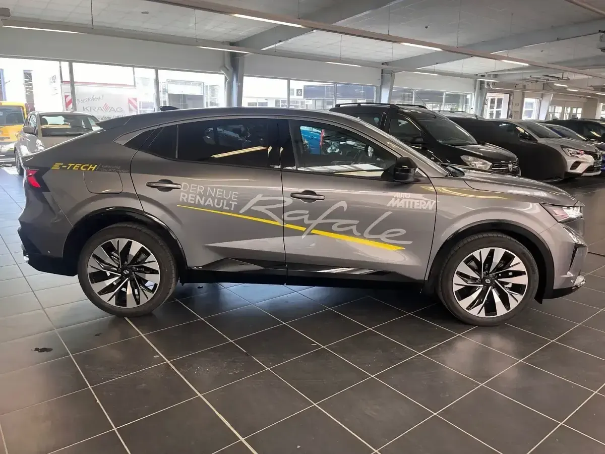 Second-hand Renault Rafale Techno 200 CP (147 kW) 2024 Gri SUV