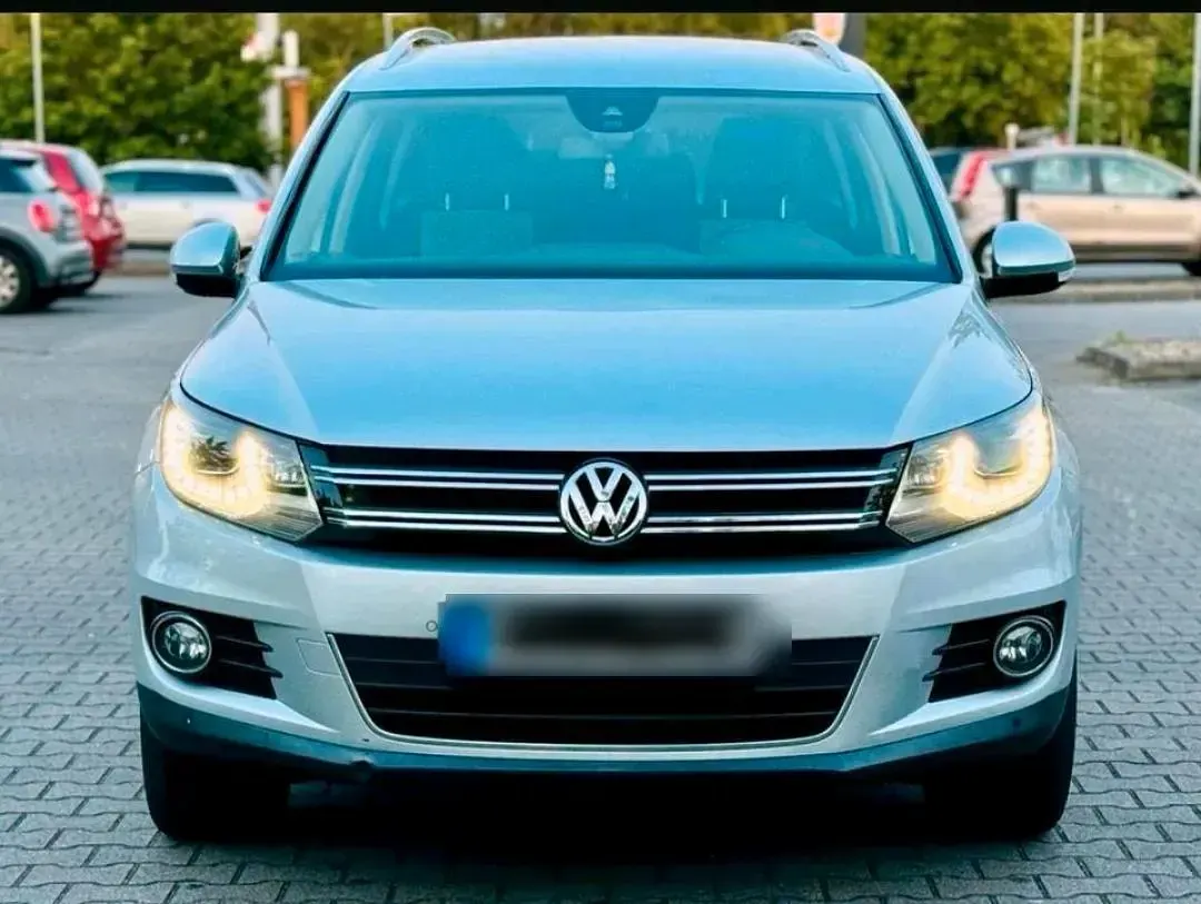Gebraucht VW Tiguan 160 PS (117 kW) 2011 Silber SUV
