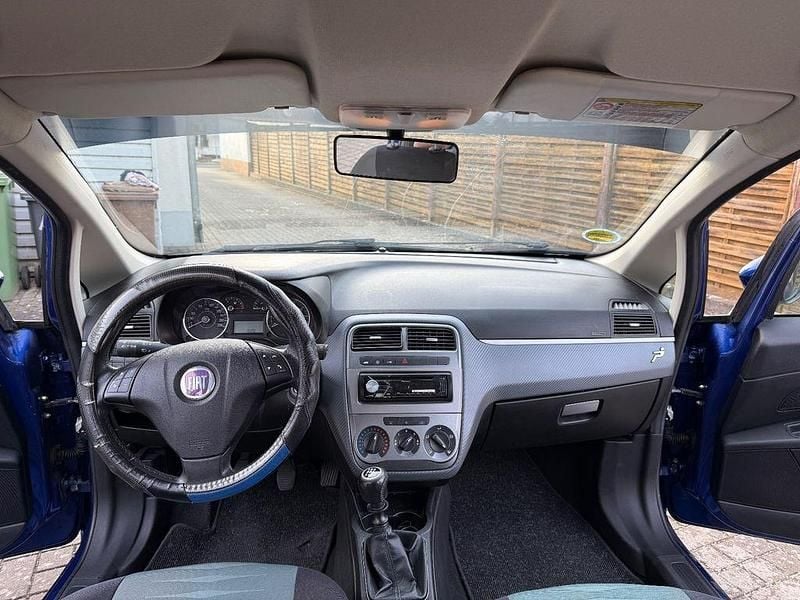 Gebraucht Fiat Punto Active 77 PS (56 kW) 2009 Blau Kleinwagen