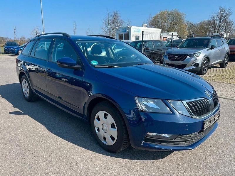 Gebraucht Skoda Octavia Ambition 116 PS (85 kW) 2018 Blau Kombi