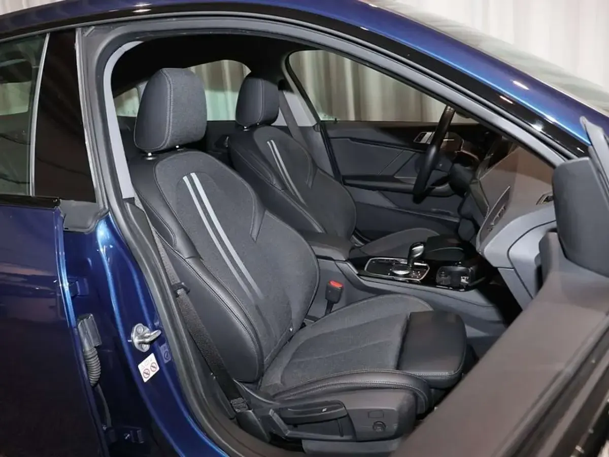 Gebraucht BMW 220 Gran Coupé Sport Line 190 PS (139 kW) 2023 Phytonicblau Coupé