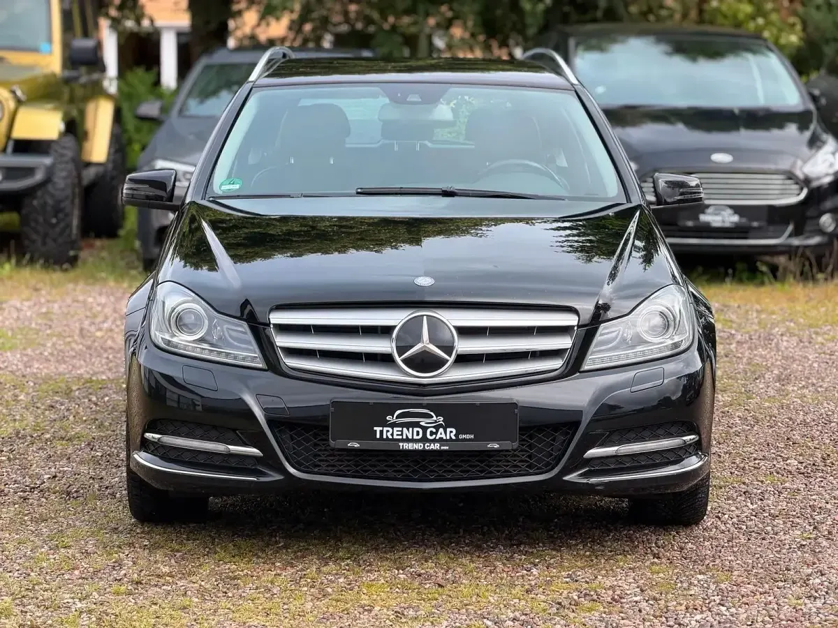 Gebraucht Mercedes C250 Avantgarde 204 PS (150 kW) 2012 Schwarz Kombi