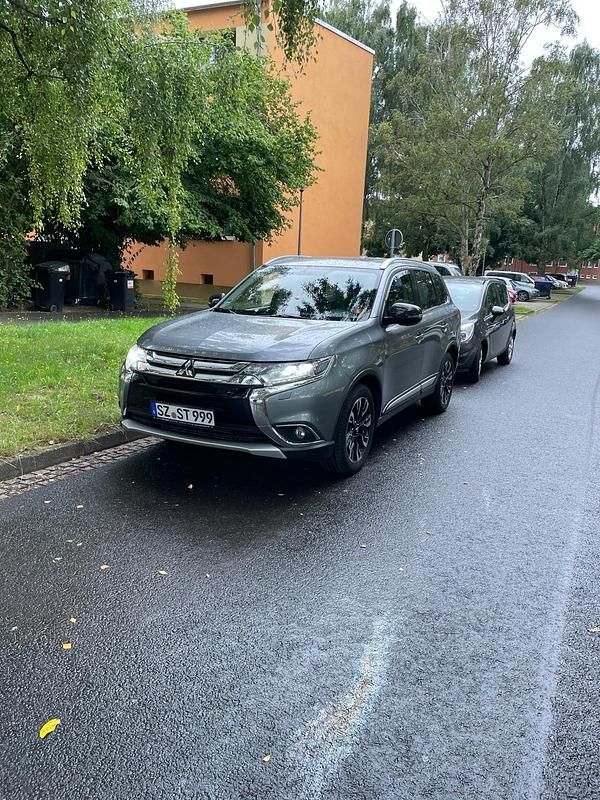 Gebraucht 2016 Mitsubishi Outlander SUV | 14.500 € (Teuer) - Bild 1/4