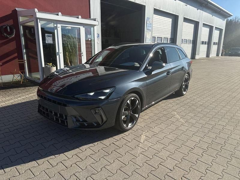 Second-hand Cupra Leon 150 CP (110 kW) 2025 Gri Berlinǎ