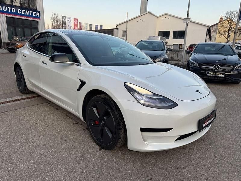 Gebraucht Tesla Model 3 Standard Range Plus 225 kW (306 PS) 2020 Weiß Limousine