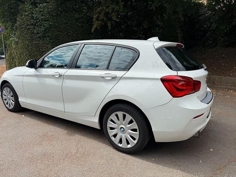 Gebraucht BMW 118 136 PS (100 kW) 2018 Weiß Kleinwagen