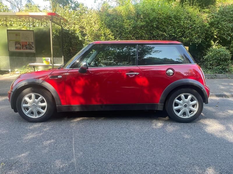 Usata Mini ONE 90 CV (66 kW) 2003 Rosso Utilitaria