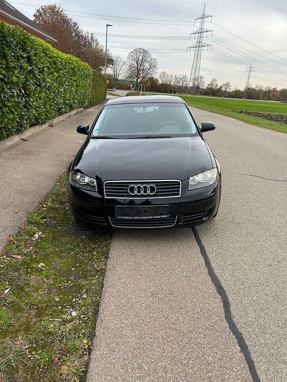 Schwarz Gebraucht 2004 Audi A3 Sport Limousine | 1.600 € (Superpreis) - Bild 1/4